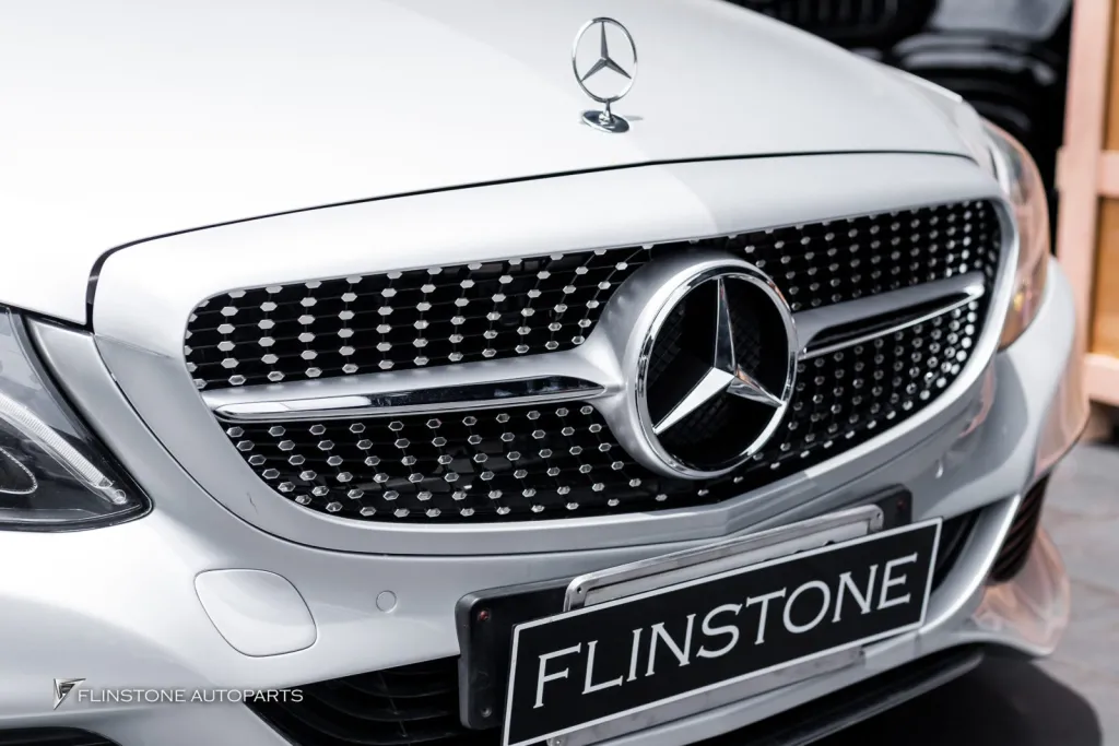 Mercedes Benz W205 Grille star