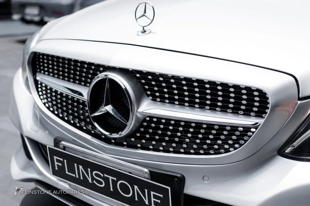Mercedes Benz W205 Grille star