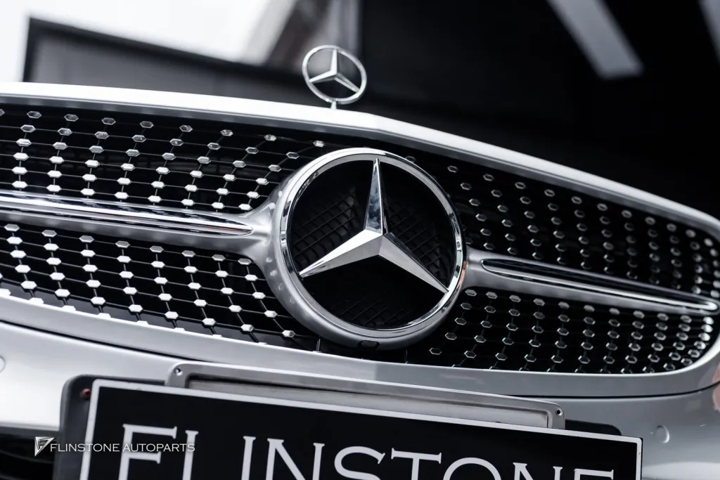 Mercedes Benz W205 Grille star