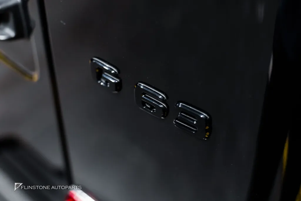 Mercedes Benz Gclass โลโก้ Night Package