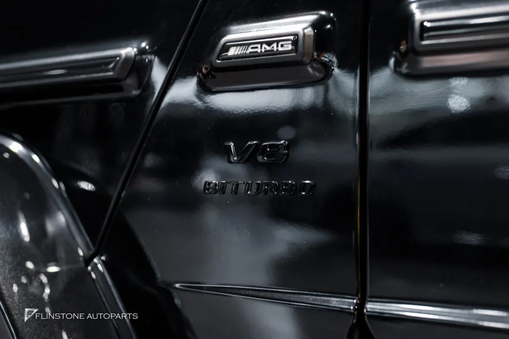 Mercedes Benz Gclass โลโก้ Night Package
