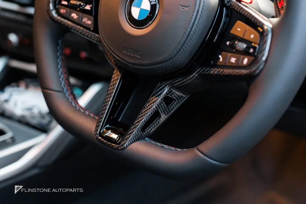 BMW G22 พวงมาลัย