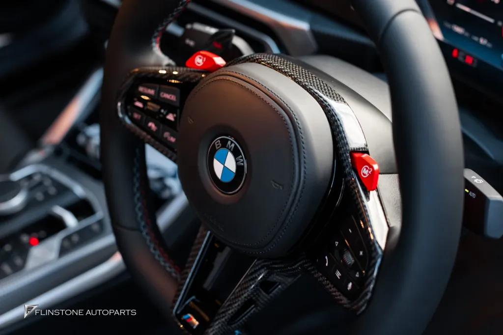 BMW G22 พวงมาลัย