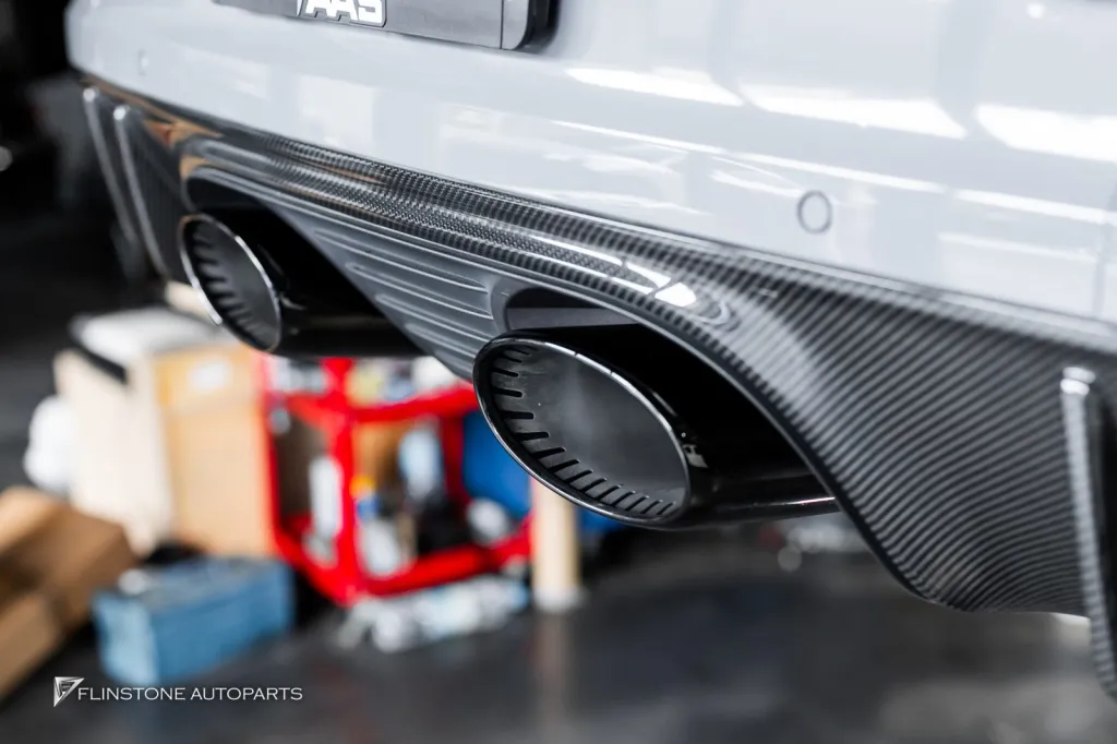 Porsche Cayenne Turbo ท่อ Usus