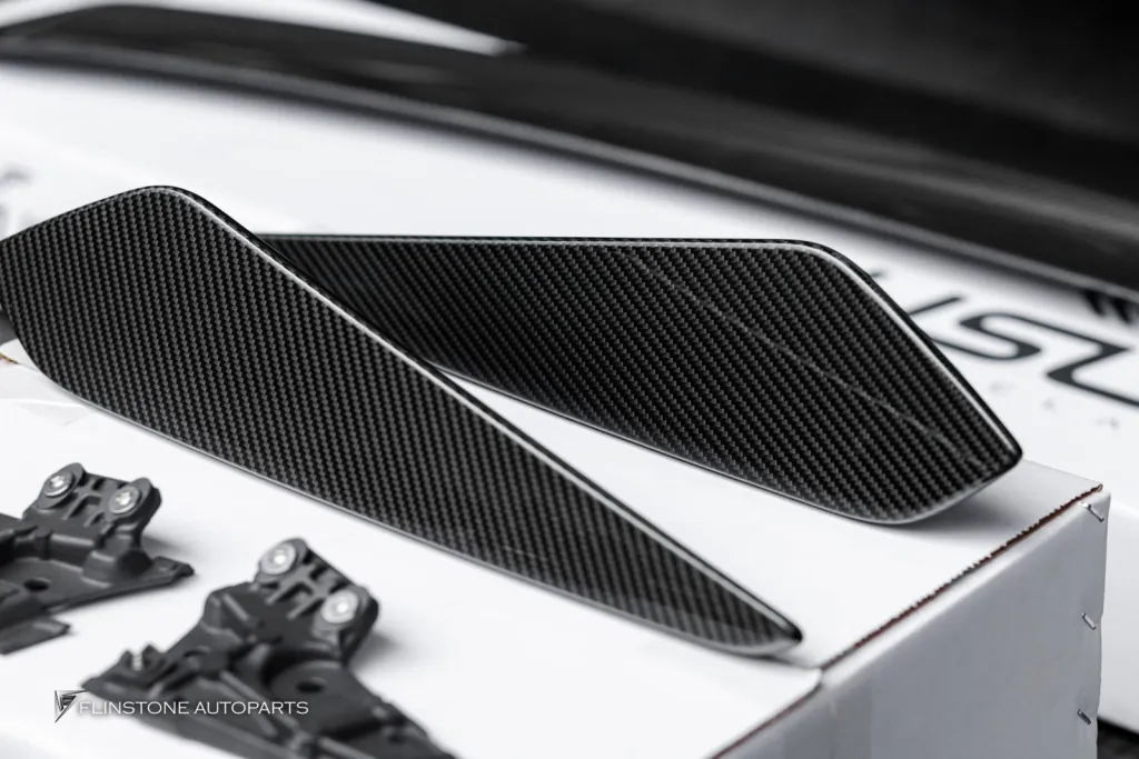 Porsche Cayenne สปอยเลอร์ Usus