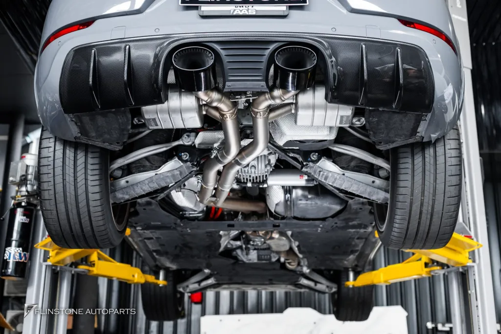 Porsche Cayenne Turbo ท่อ Usus