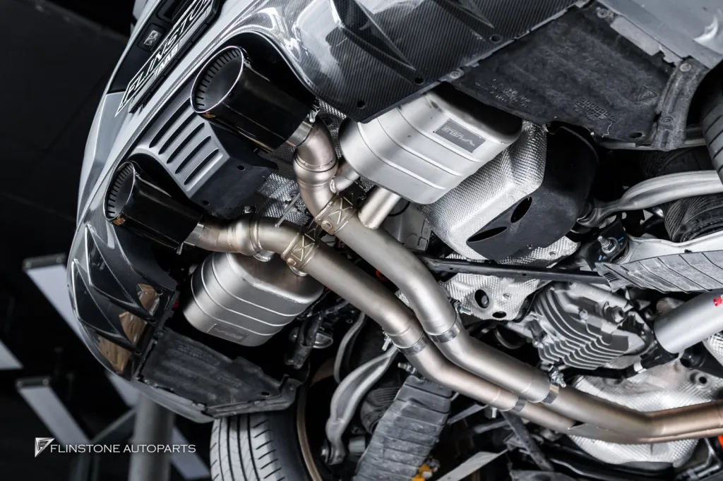 Porsche Cayenne Turbo ท่อ Usus