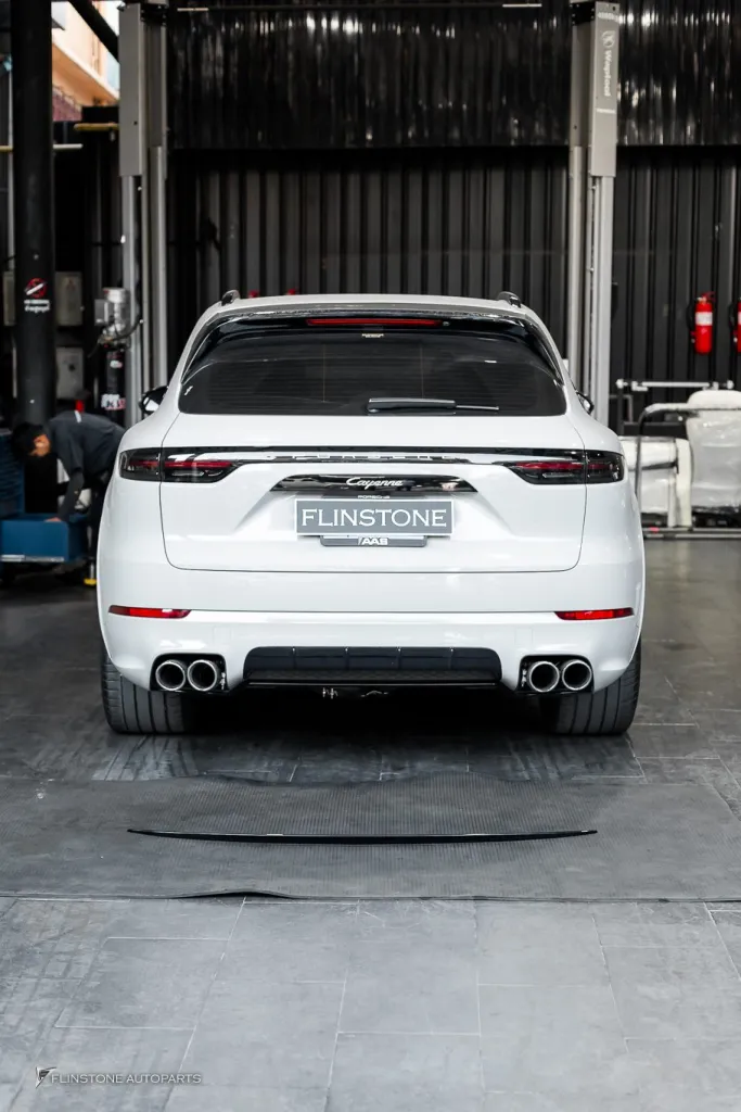 Porsche Cayenne สปอยเลอร์