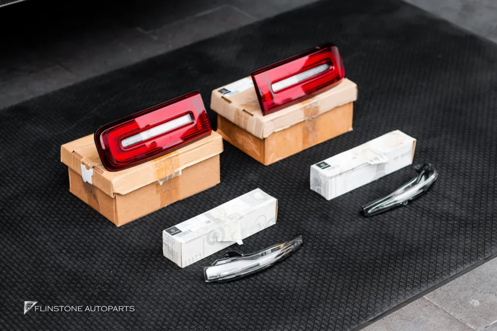 Mercedes Benz Gclass ไฟกระจกข้าง ไฟท้าย