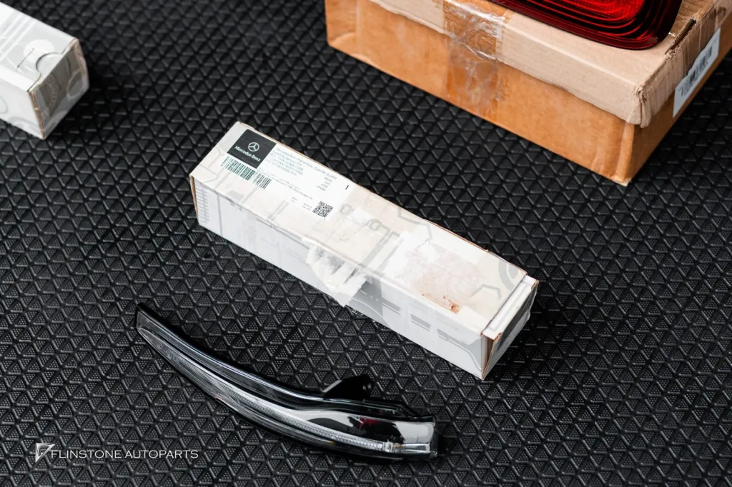 Mercedes Benz Gclass ไฟกระจกข้าง ไฟท้าย