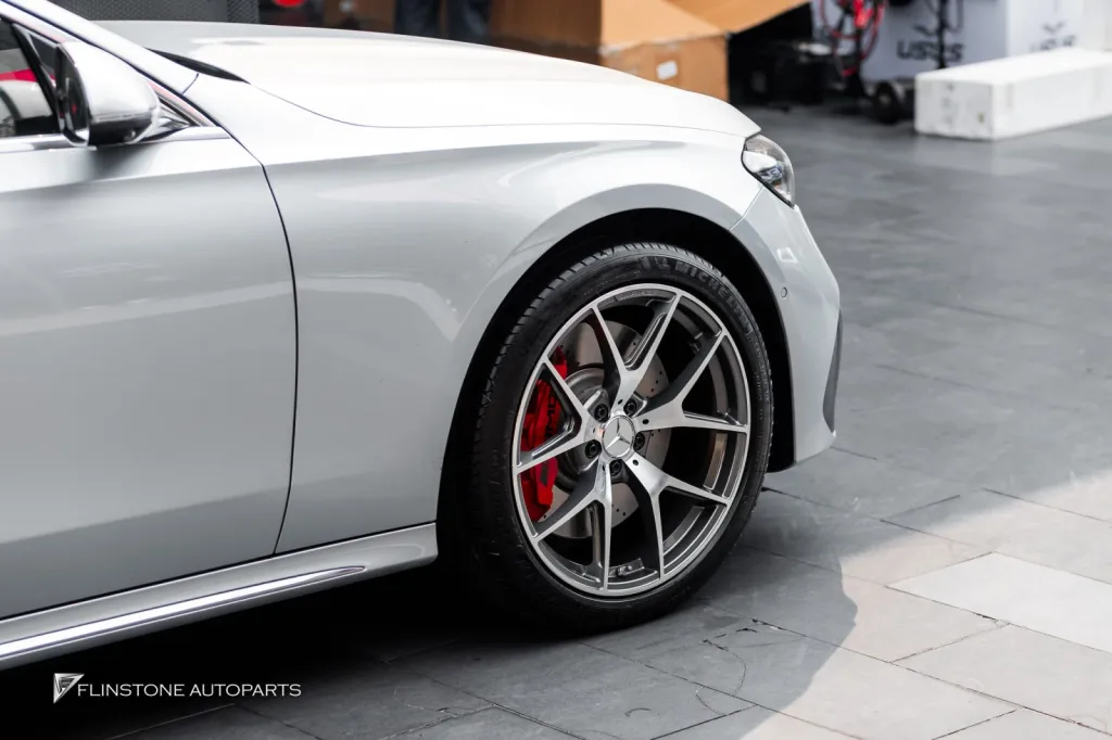 Mercedes Benz W214 ล้อ Usus