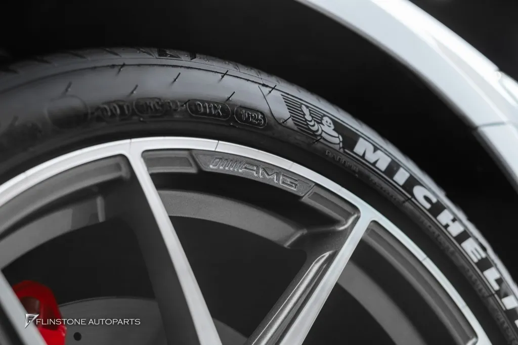 Mercedes Benz W214 ล้อ Usus