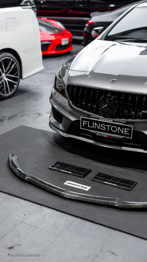 Mercedes Benz Cla 前唇车牌框车标 Amg 黑色