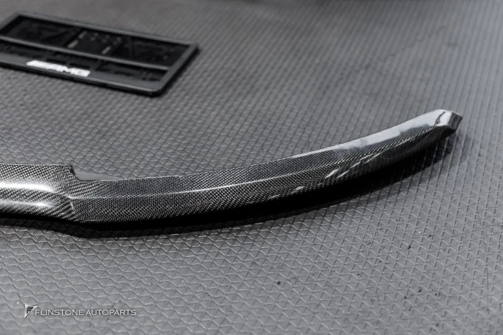 Mercedes Benz Cla 前唇车牌框车标 Amg 黑色