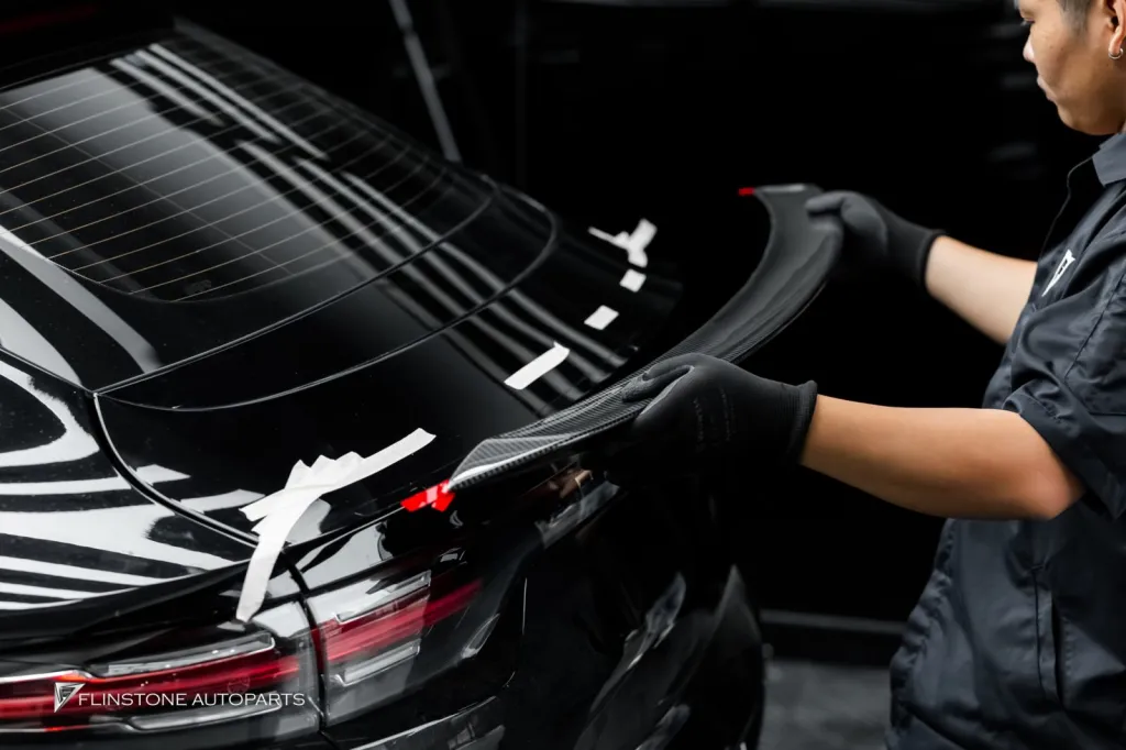 Porsche Cayenne สปอยเลอร์ Usus