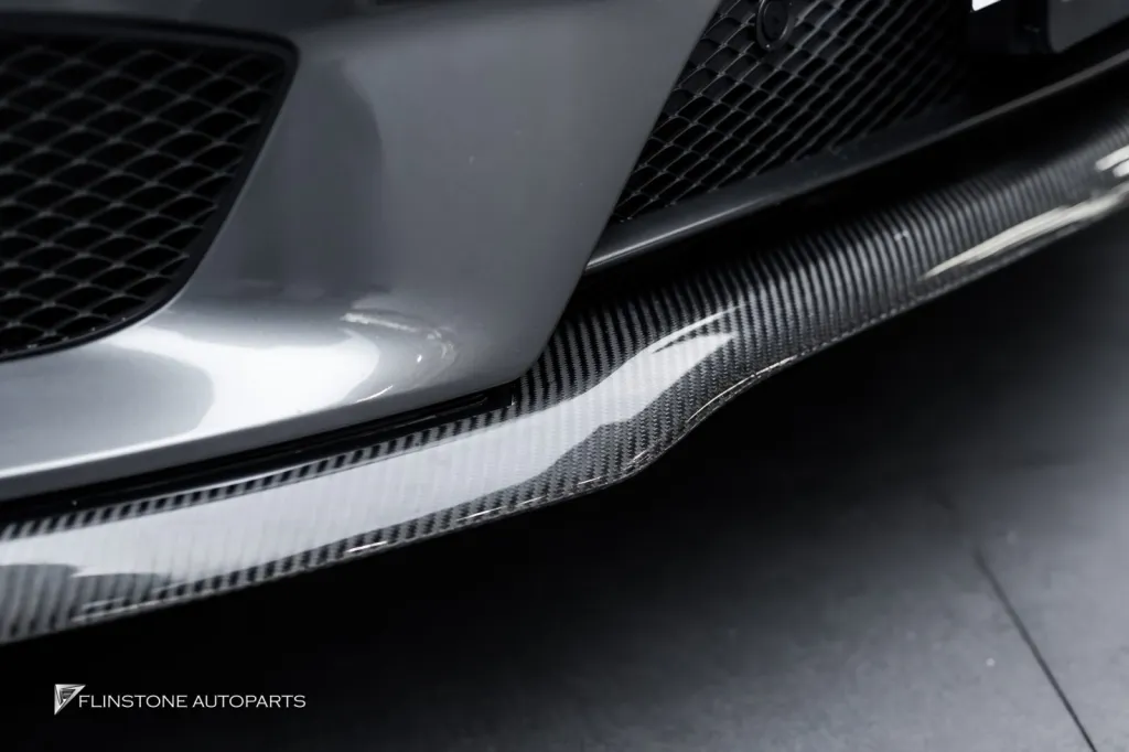 Mercedes Benz Cla 前唇车牌框车标 Amg 黑色