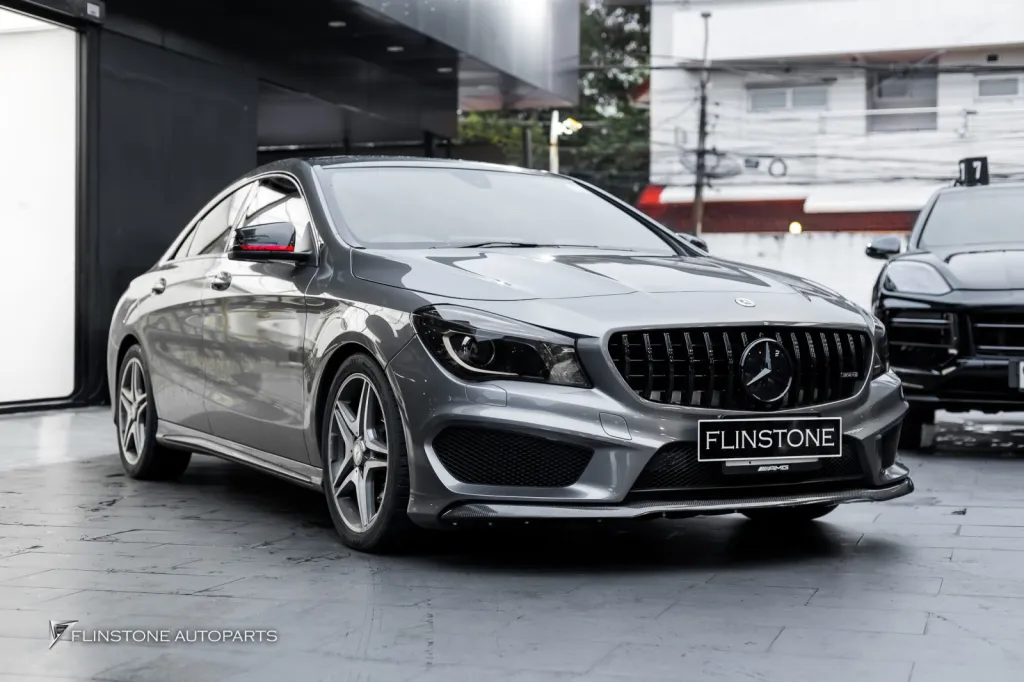 Mercedes Benz Cla 前唇车牌框车标 Amg 黑色
