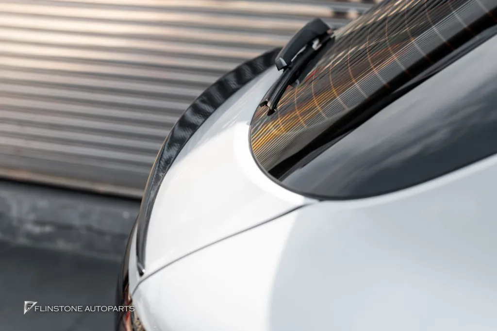 Porsche Cayenne สปอยเลอร์