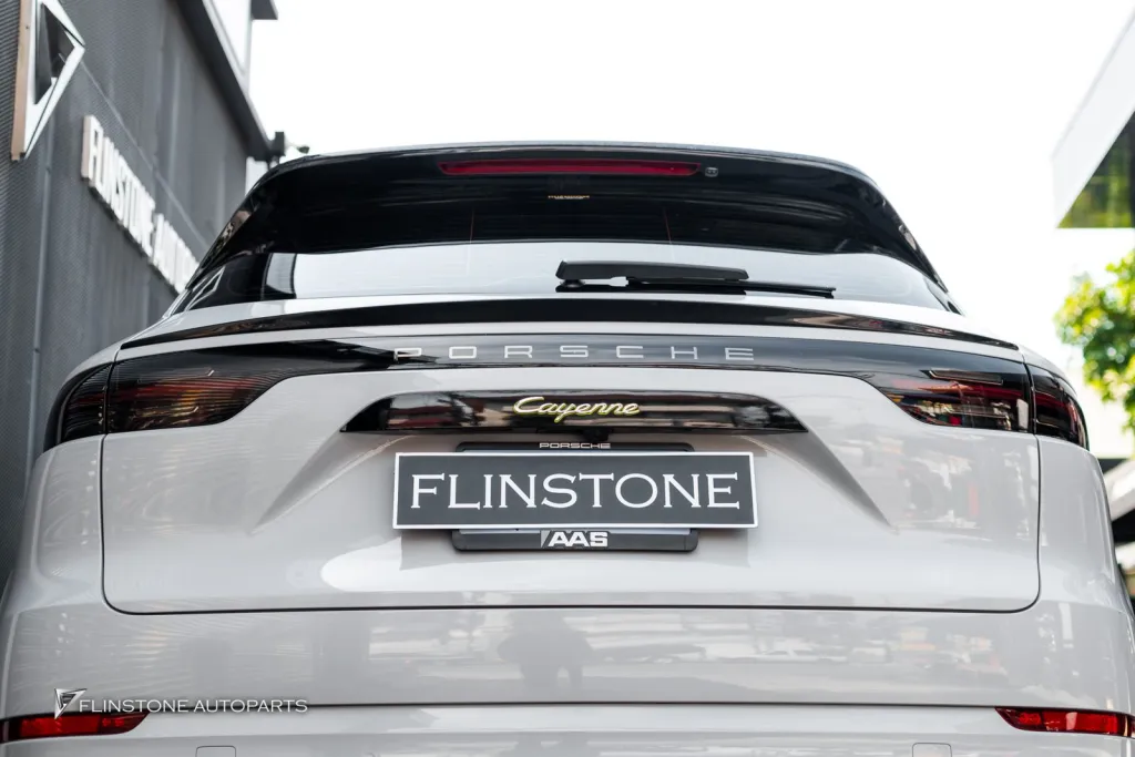 Porsche Cayenne สปอยเลอร์