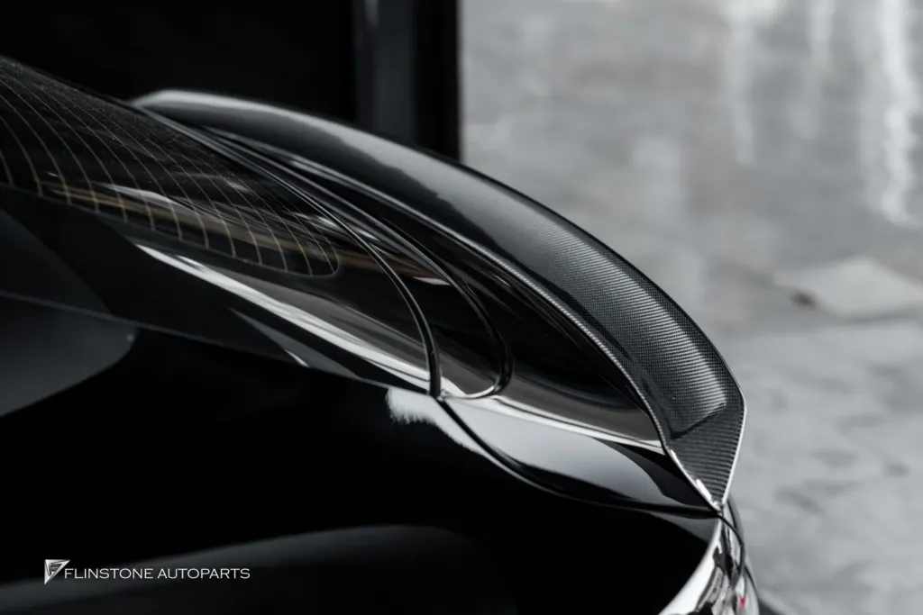 Porsche Cayenne สปอยเลอร์ Usus