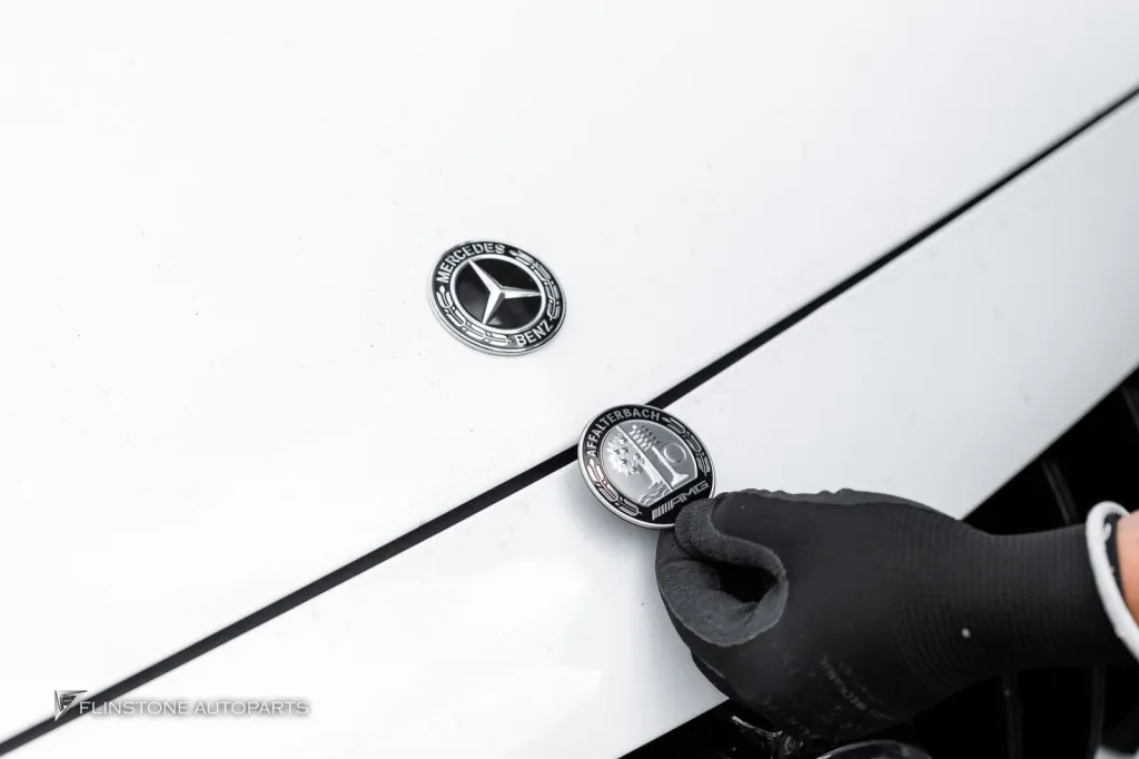 Mercedes Benz W205 โลโก้ฝากระโปรง