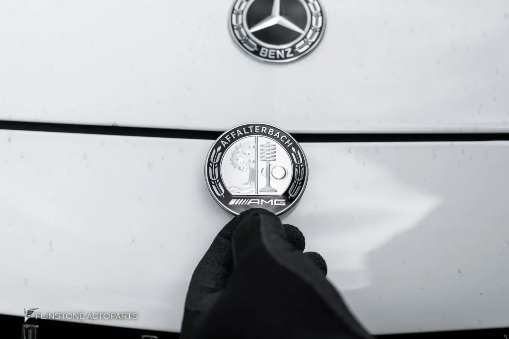 Mercedes Benz W205 โลโก้ฝากระโปรง
