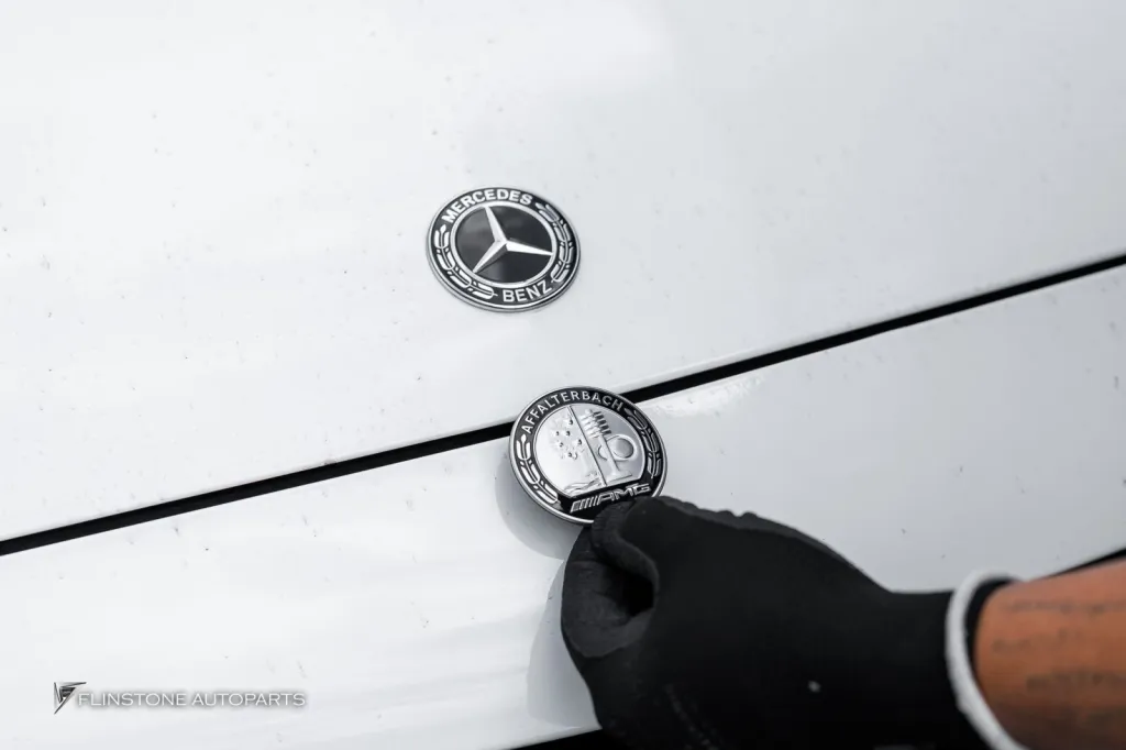 Mercedes Benz W205 โลโก้ฝากระโปรง