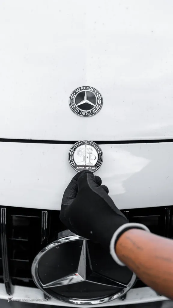 Mercedes Benz W205 โลโก้ฝากระโปรง