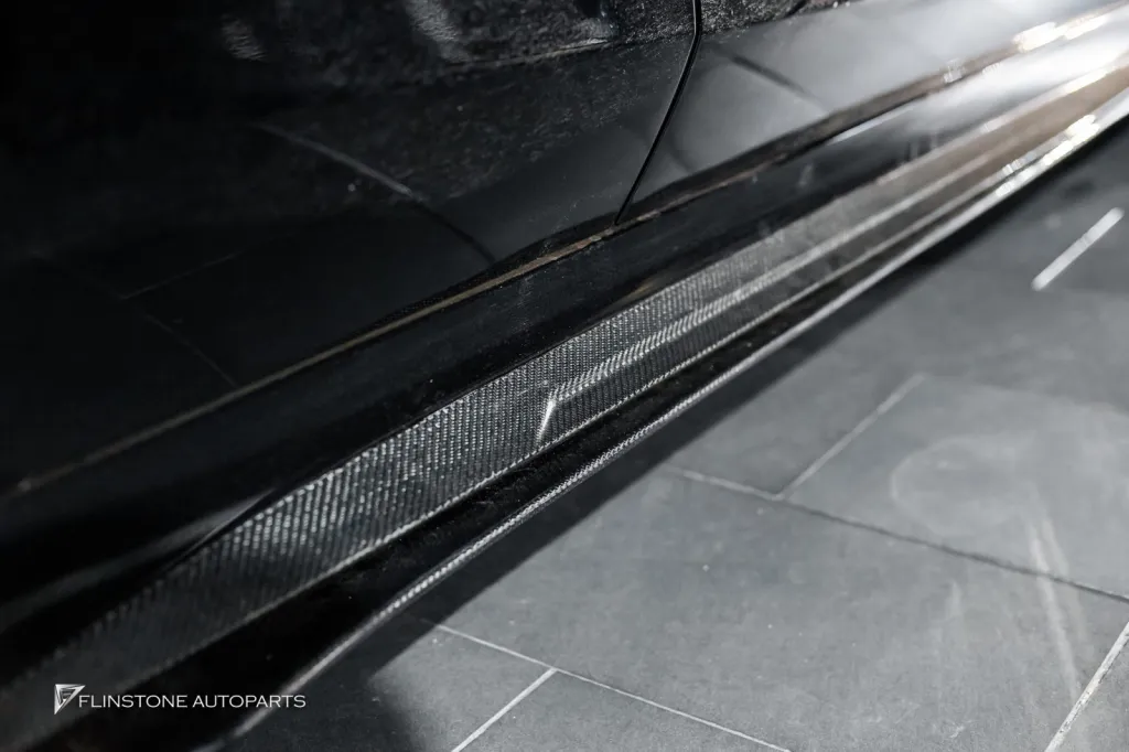 Mercedes Benz Cls พาร์ทคาร์บอนรอบคัน เบรค ปลายท่อ กระจัง