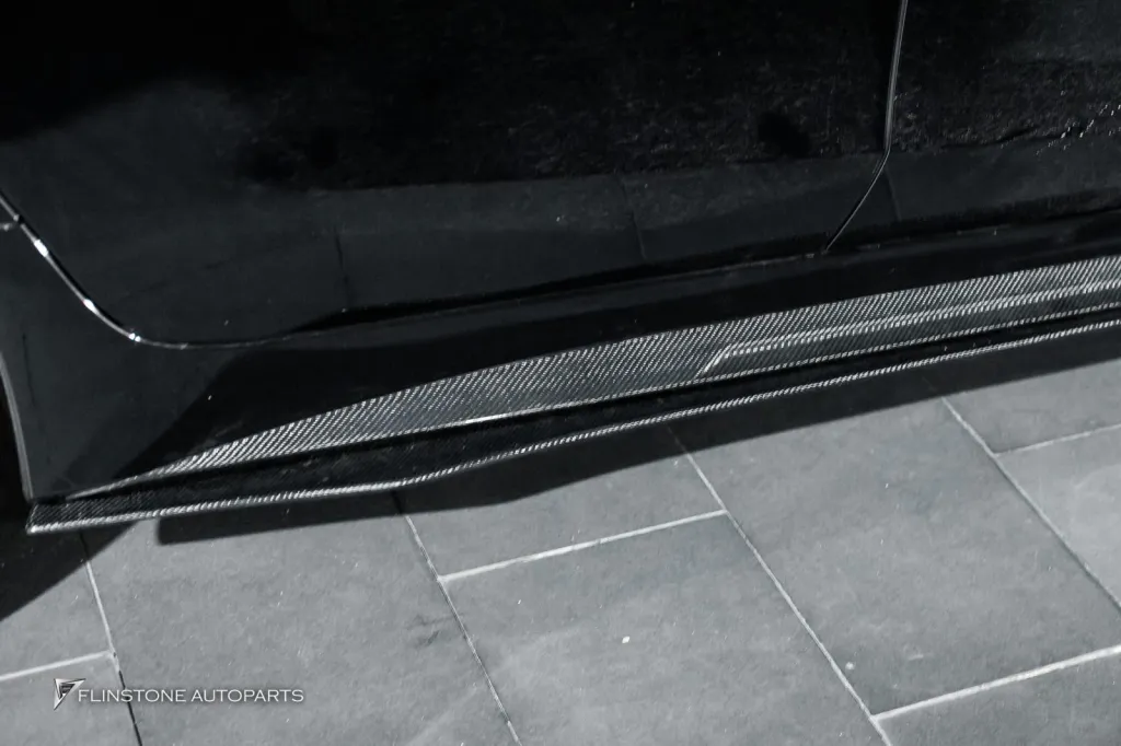 Mercedes Benz Cls พาร์ทคาร์บอนรอบคัน เบรค ปลายท่อ กระจัง
