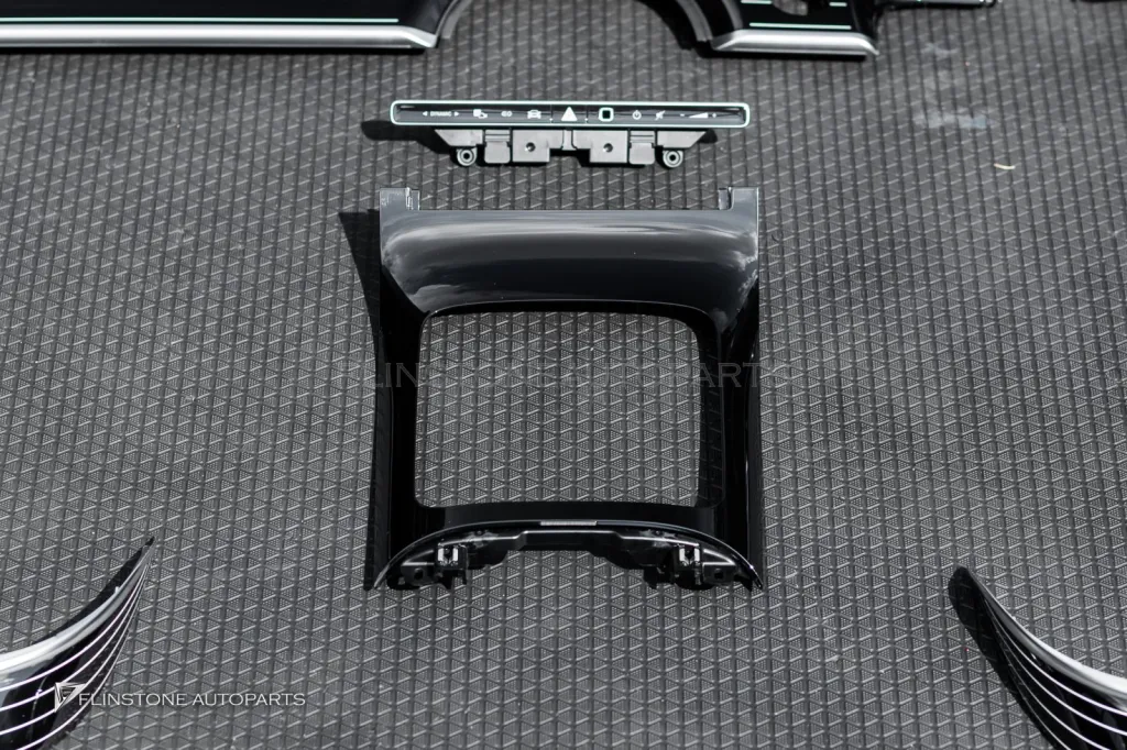 Mercedes Benz Sclass W223 Ambient Light แผงคอนโซล