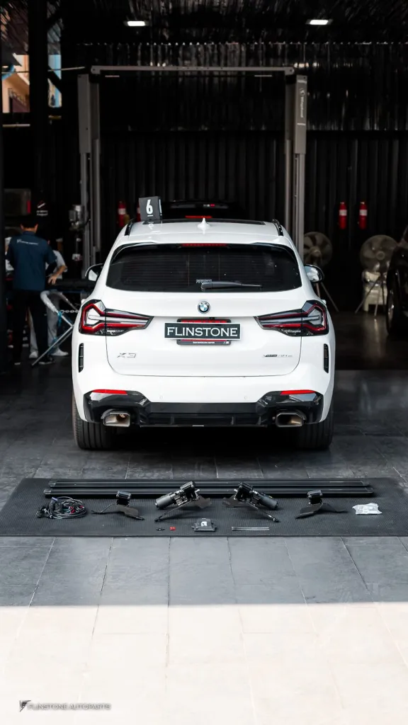 BMW X3 บันไดไฟฟ้า