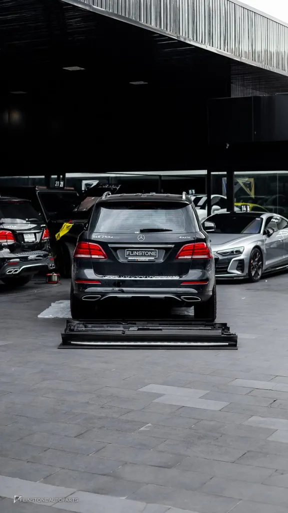 Mercedes Benz Gle บันไดข้าง