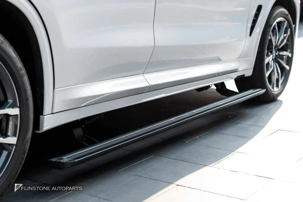 BMW X3 บันไดไฟฟ้า