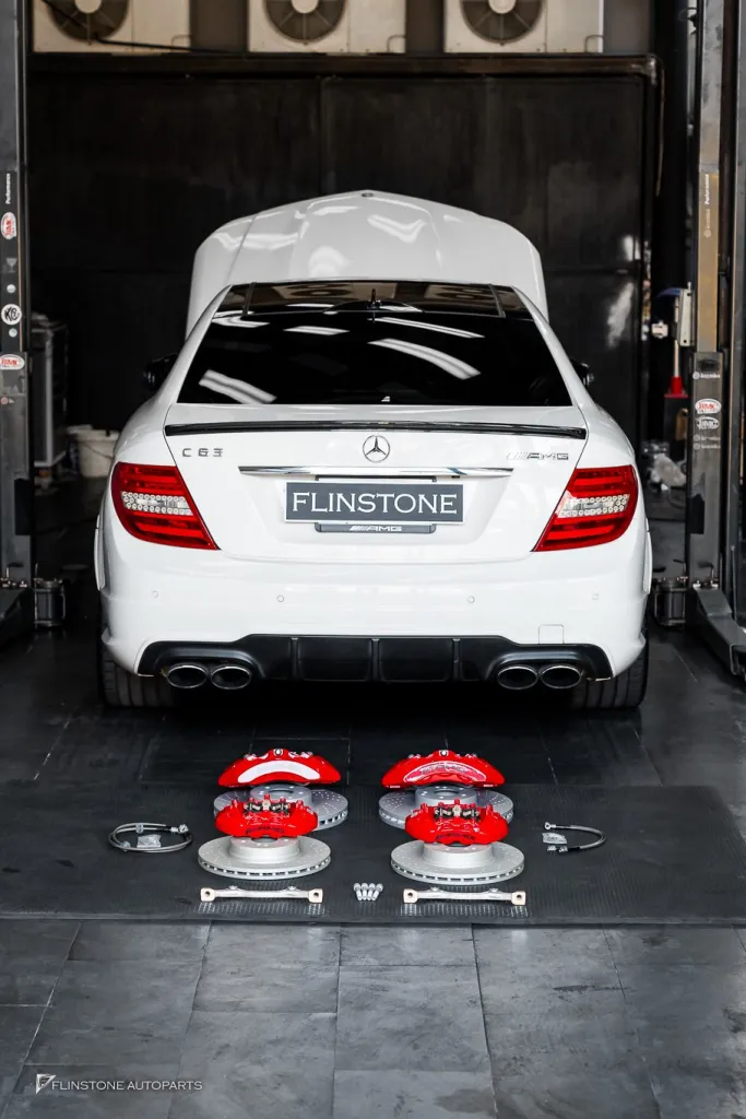 Mecedes Benz C63 เบรค