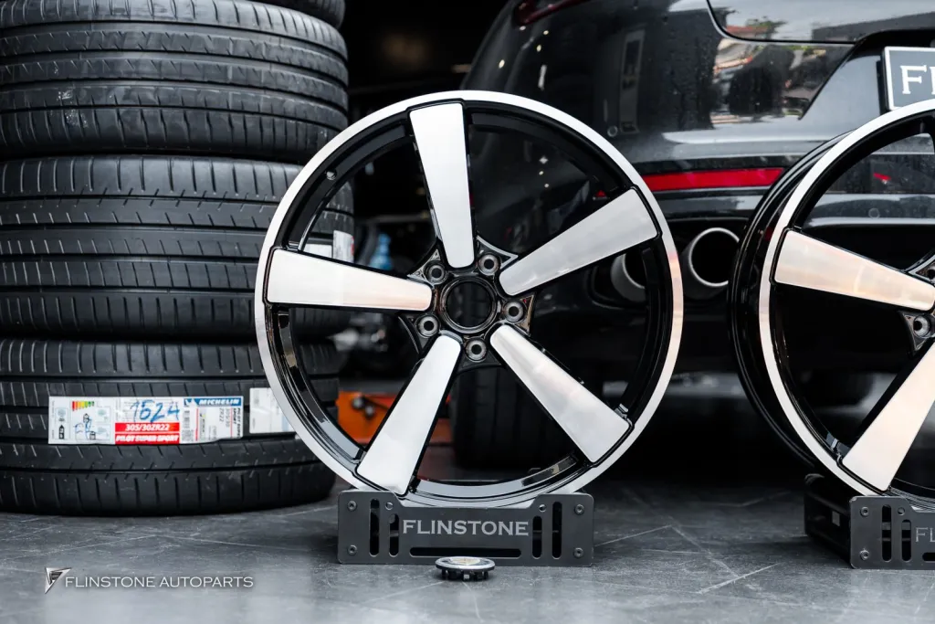 Porsche Panamera ล้อ