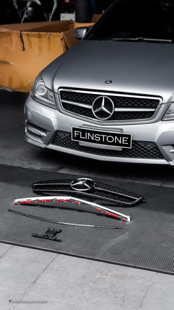 Mercedes Benz W207 กระจัง