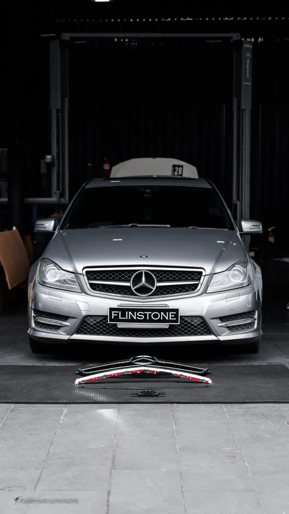 Mercedes Benz W207 กระจัง