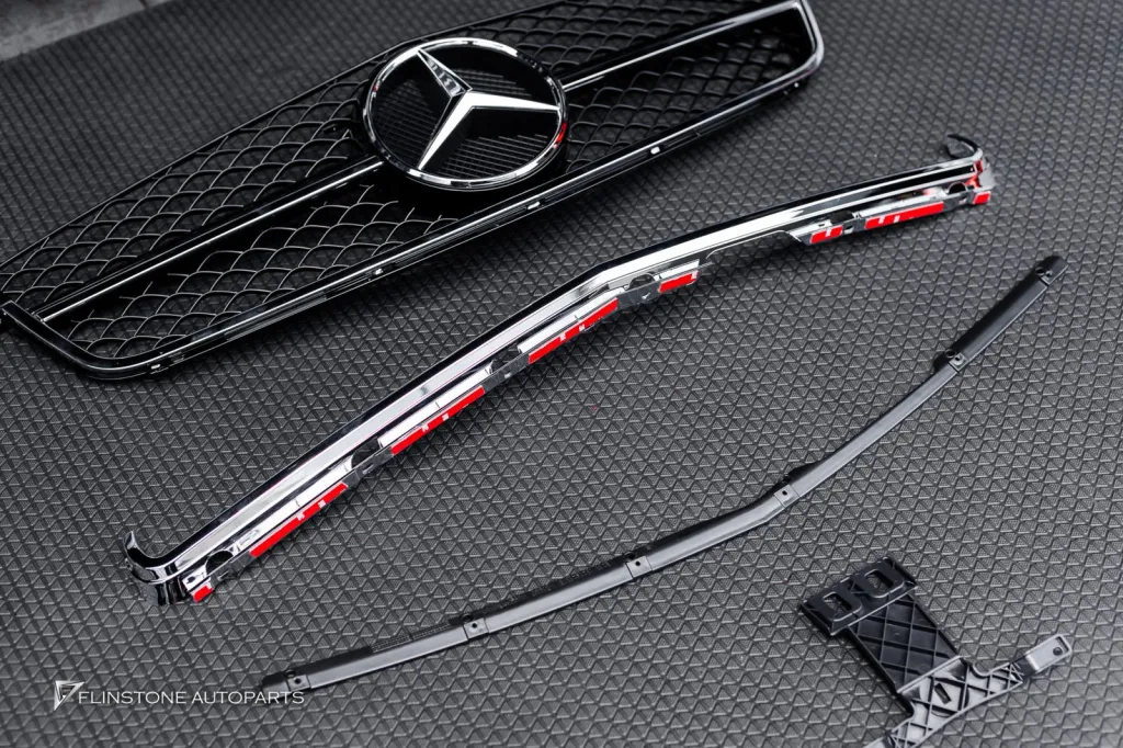 Mercedes Benz W207 กระจัง