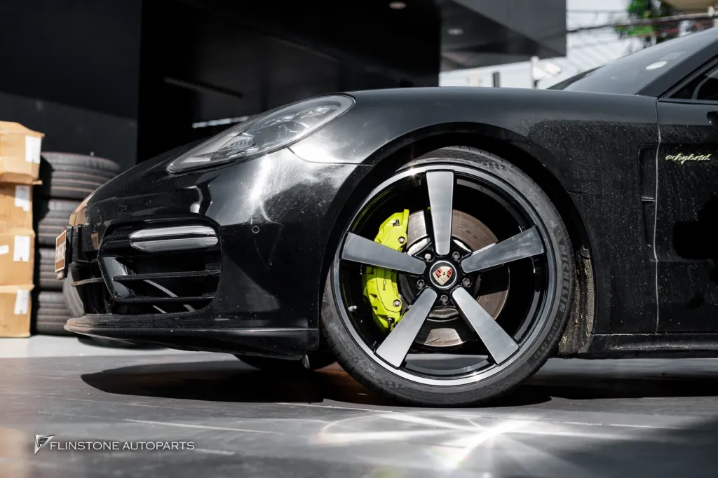 Porsche Panamera ล้อ