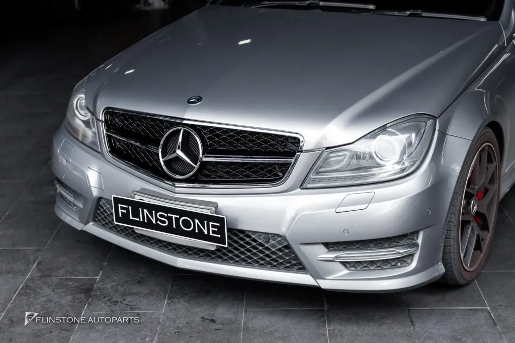 Mercedes Benz W207 กระจัง