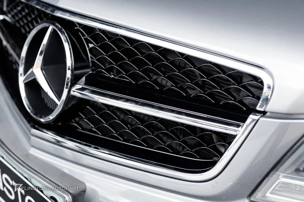 Mercedes Benz W207 กระจัง