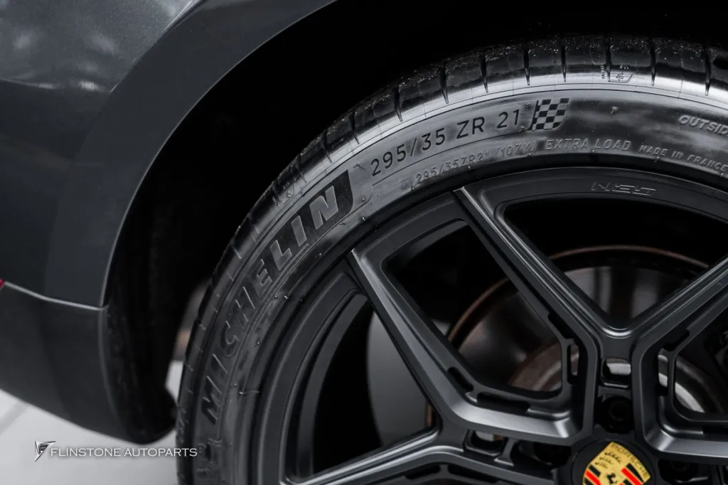Porsche Macan ยาง