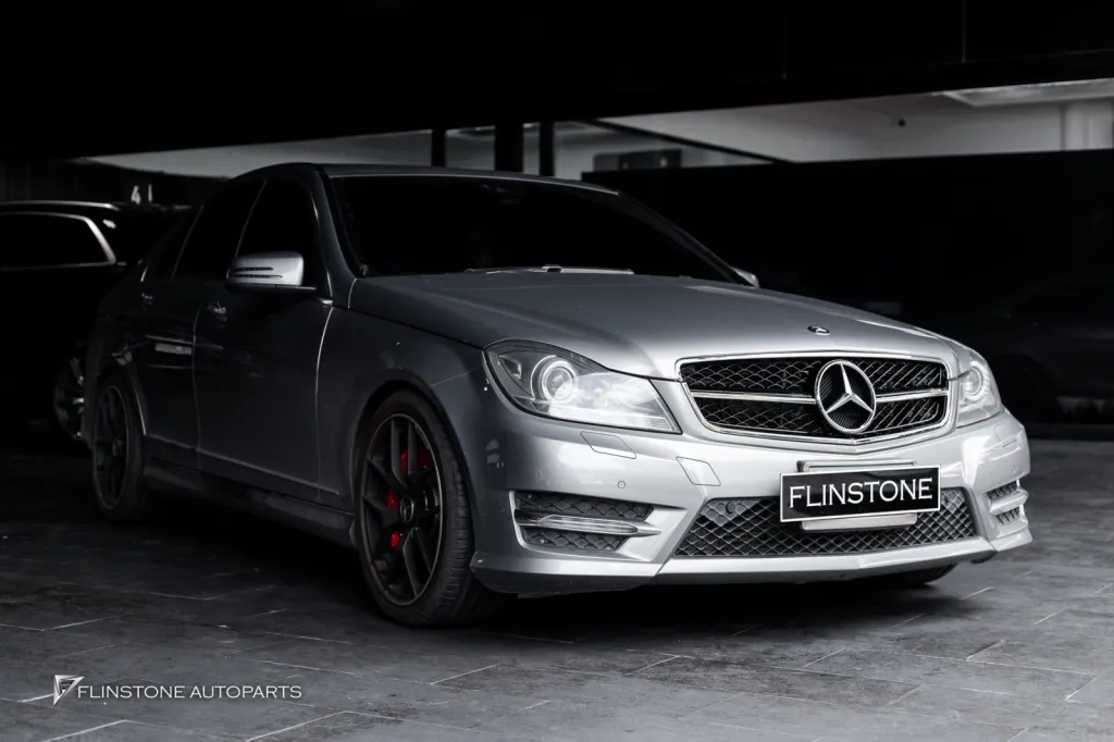 Mercedes Benz W207 กระจัง
