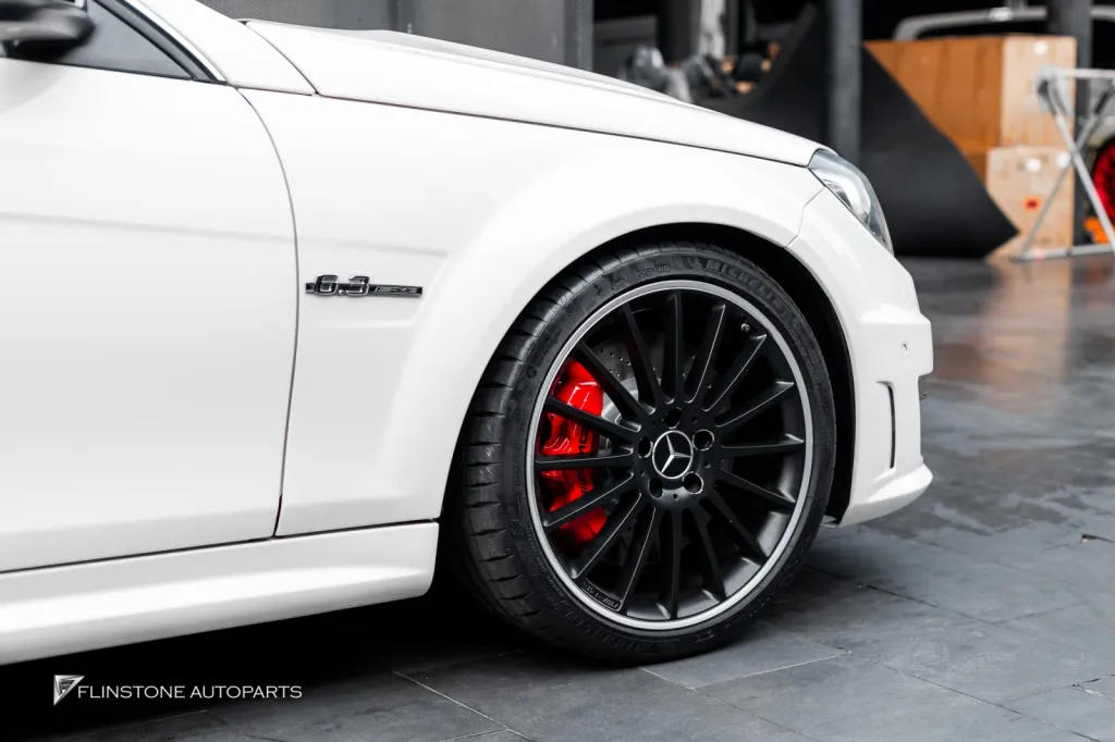 Mecedes Benz C63 เบรค