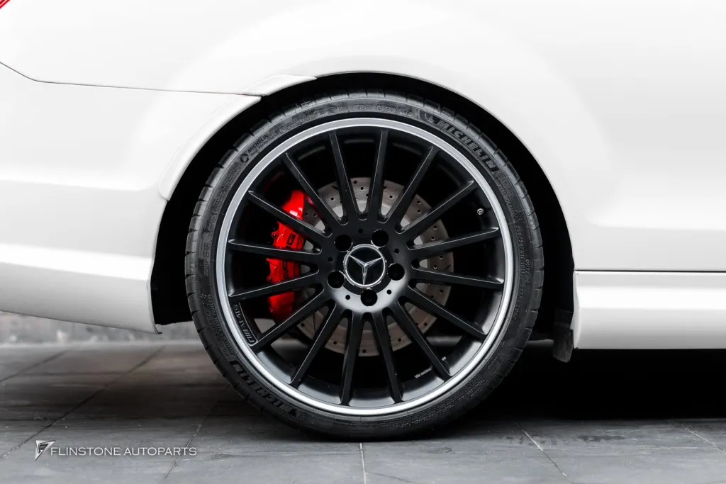 Mecedes Benz C63 เบรค