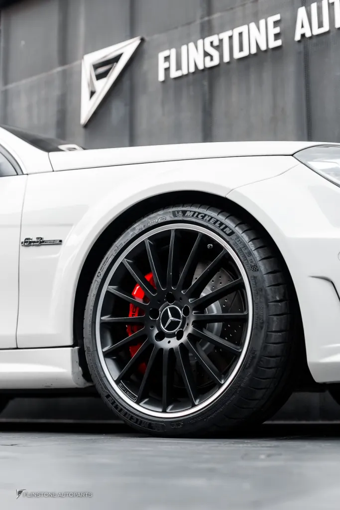Mecedes Benz C63 เบรค