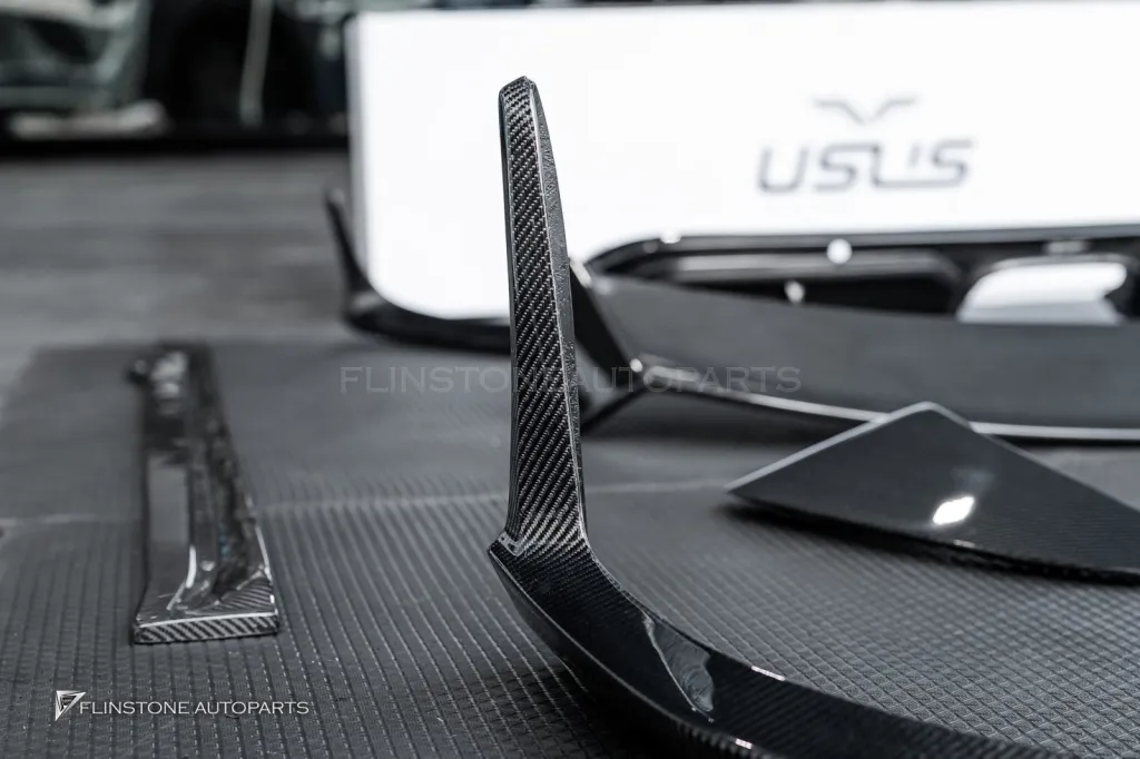Porsche 718 Cayman Carbon Parts Kit CMST Wing GT4 V.1 Usus
