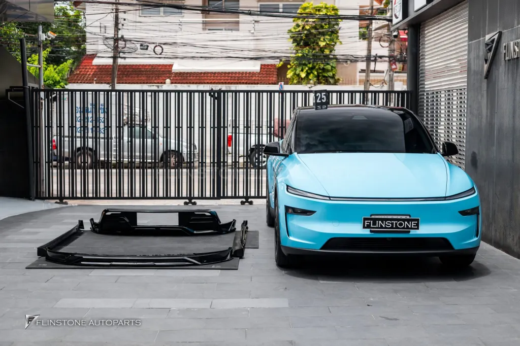 Tesla Model Y Juniper ชุดพาร์ทดำเงา BSKT Design