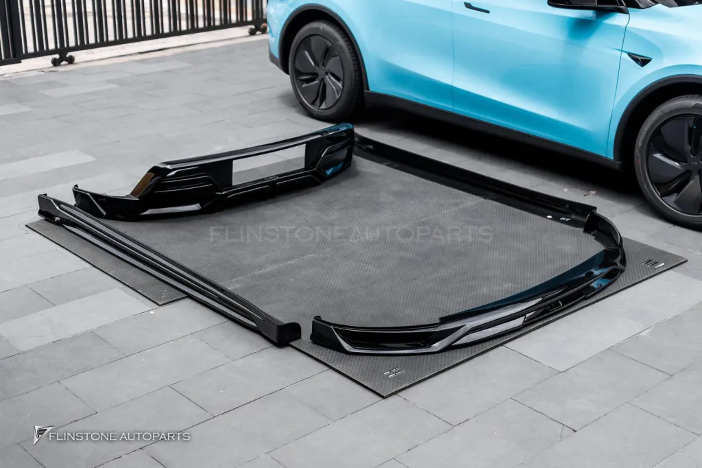 Tesla Model Y Juniper ชุดพาร์ทดำเงา BSKT Design